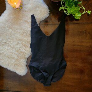 The Minimalist Londre Bodywear Matte Black